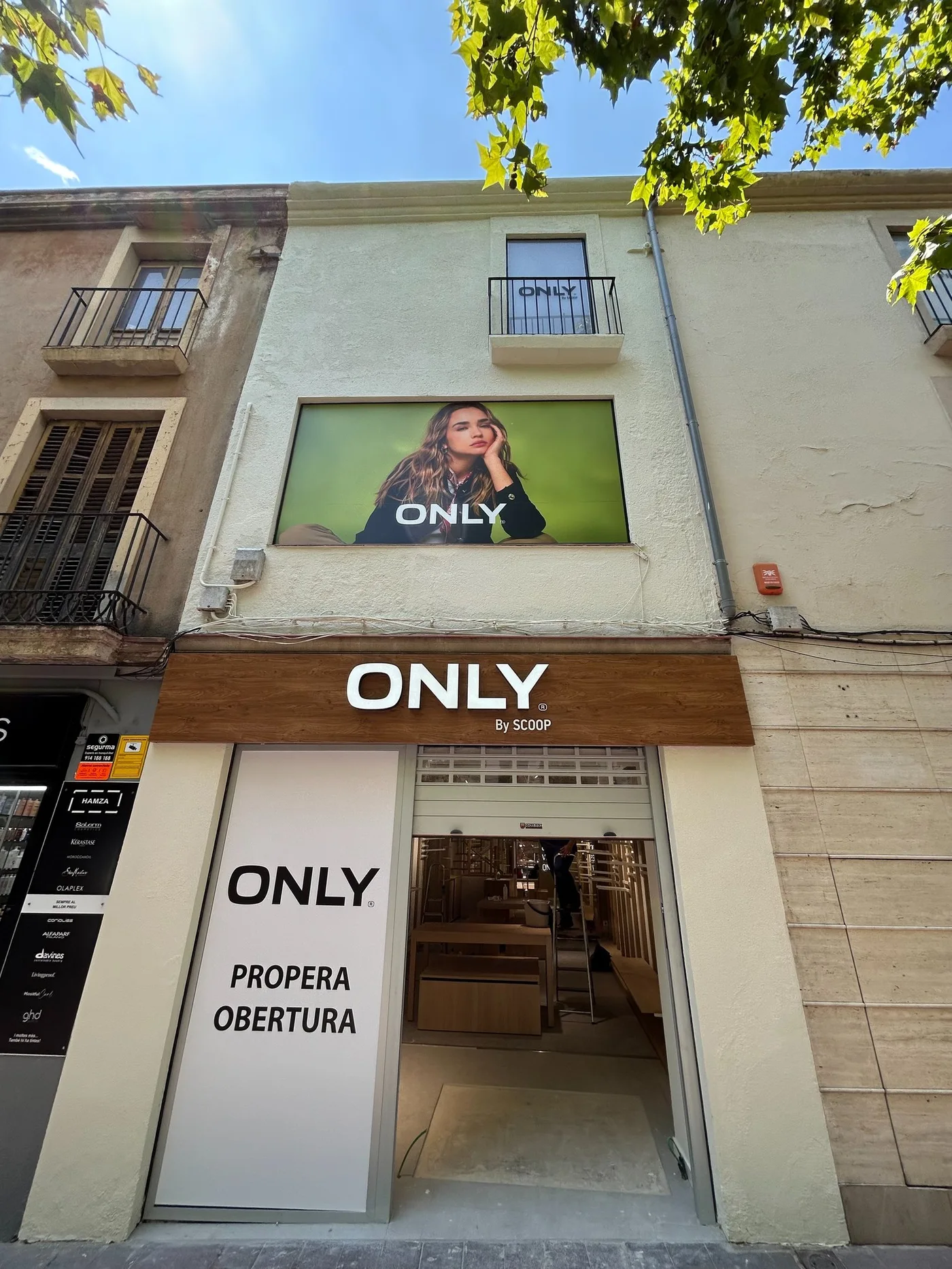 Fachada de la tienda Only